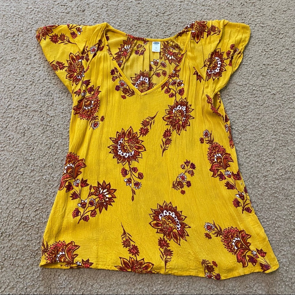 Mustard floral flutter sleeve Old Navy blouse